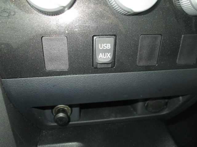 Toyota Tundra 2010 photo 26