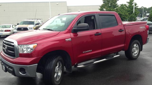 Toyota Tundra 2011 photo 1