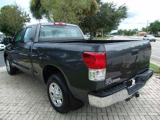 Toyota Tundra 2011 photo 4