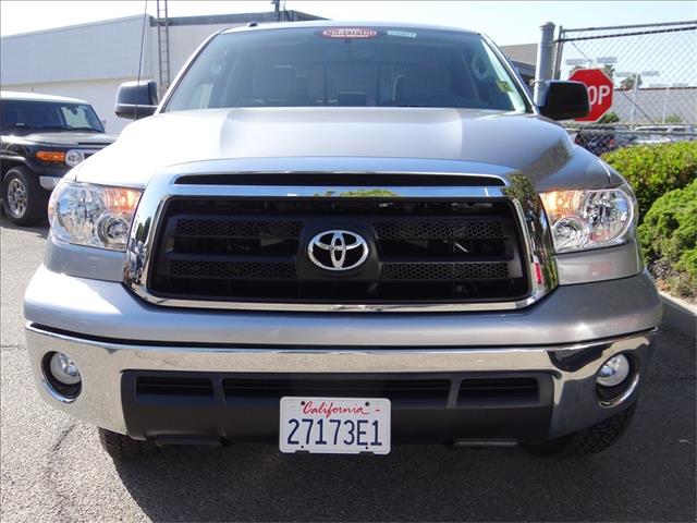 Toyota Tundra 2011 photo 1