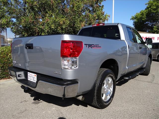 Toyota Tundra 2011 photo 4