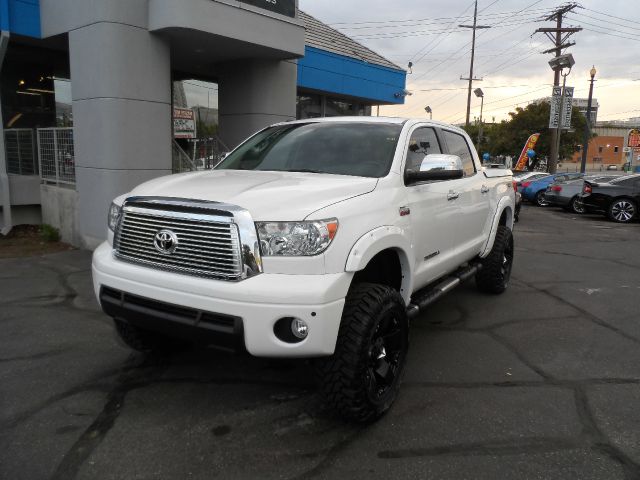 Toyota Tundra ESV6 Pickup Truck