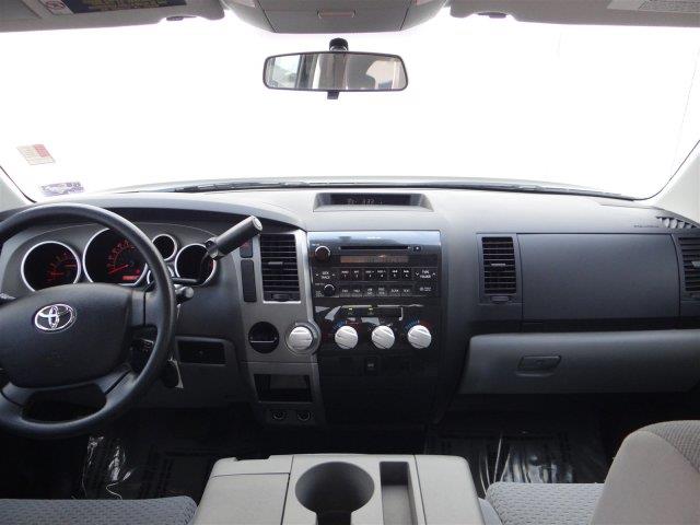 Toyota Tundra 2011 photo 16