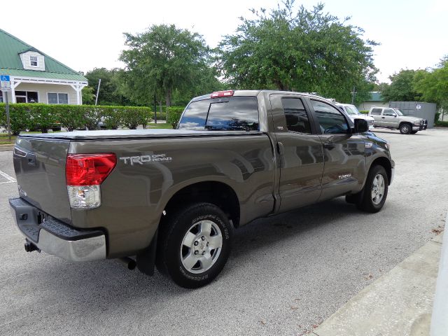 Toyota Tundra 2011 photo 11