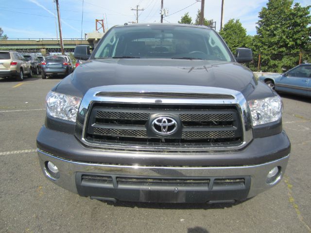 Toyota Tundra 2011 photo 3