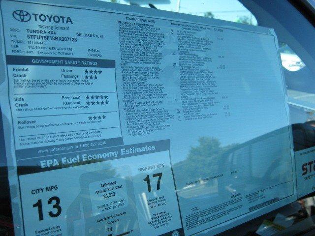 Toyota Tundra 2011 photo 2