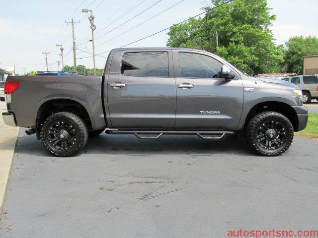 Toyota Tundra 2011 photo 13