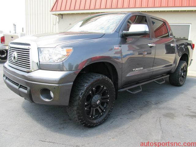 Toyota Tundra 2011 photo 14