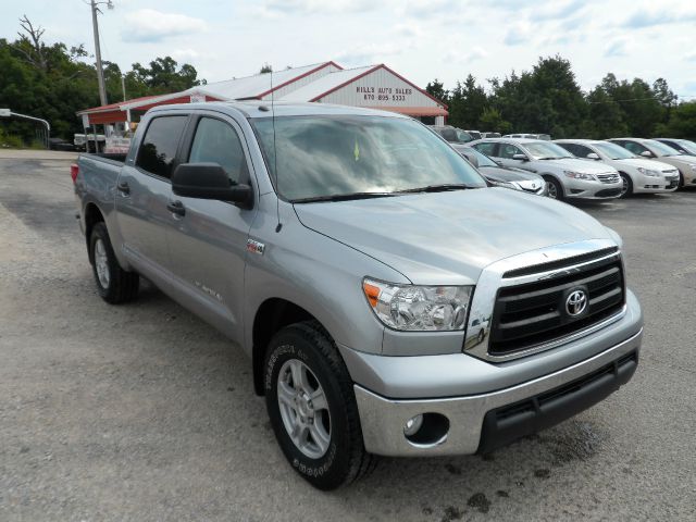 Toyota Tundra 1999 SUV Luxury Pickup Truck