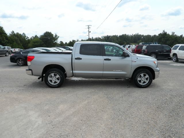 Toyota Tundra 2011 photo 3