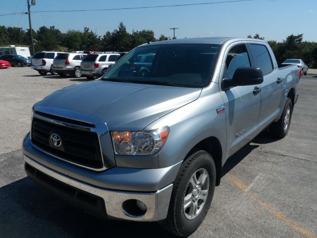 Toyota Tundra 2011 photo 4