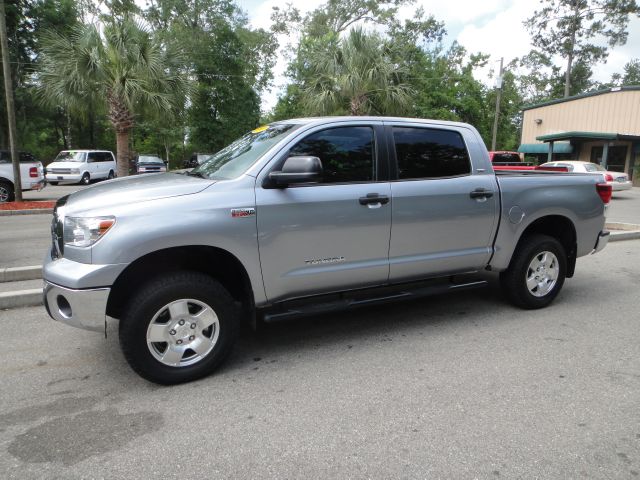 Toyota Tundra 2011 photo 1