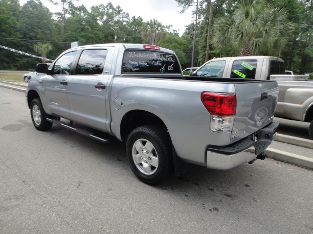 Toyota Tundra 2011 photo 2