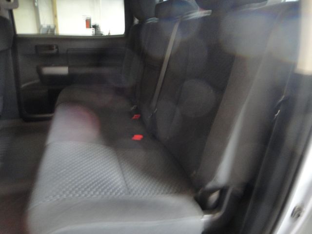 Toyota Tundra 2011 photo 4