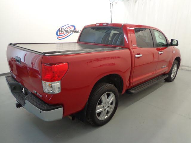 Toyota Tundra SLT 25 Pickup Truck