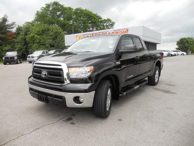 Toyota Tundra 2011 photo 3