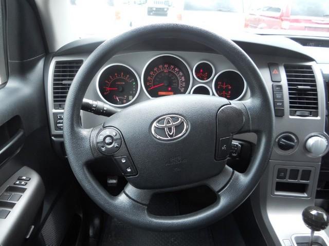 Toyota Tundra 2011 photo 7