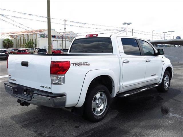 Toyota Tundra 2011 photo 1