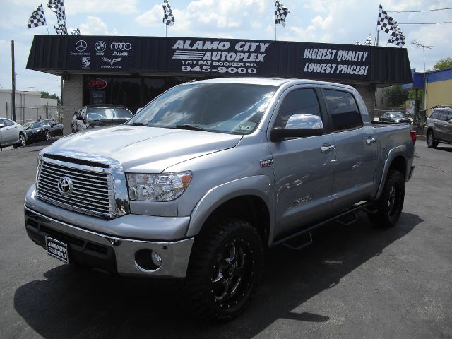 Toyota Tundra 2011 photo 4