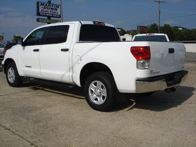 Toyota Tundra 2011 photo 1