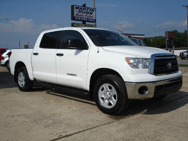 Toyota Tundra 2011 photo 2