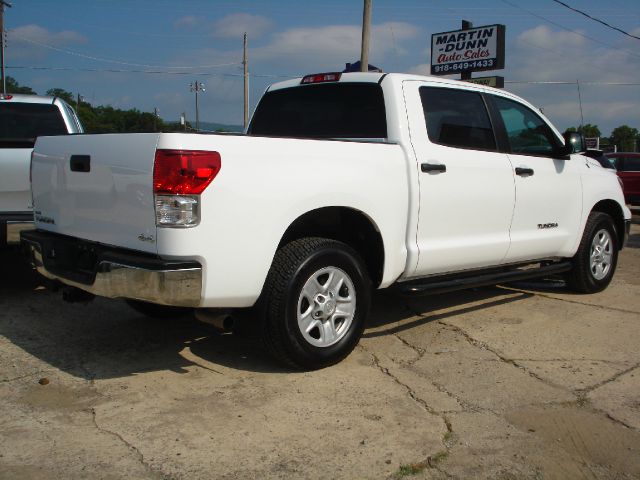 Toyota Tundra 2011 photo 3