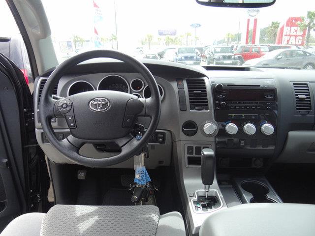 Toyota Tundra 2012 photo 26