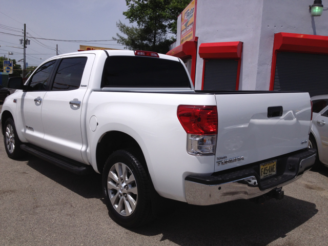 Toyota Tundra ESV6 Pickup Truck