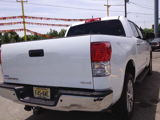 Toyota Tundra 2012 photo 4