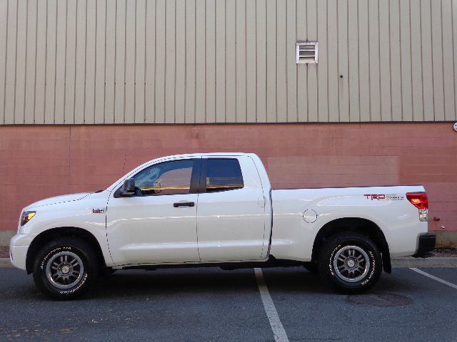 Toyota Tundra 2012 photo 1