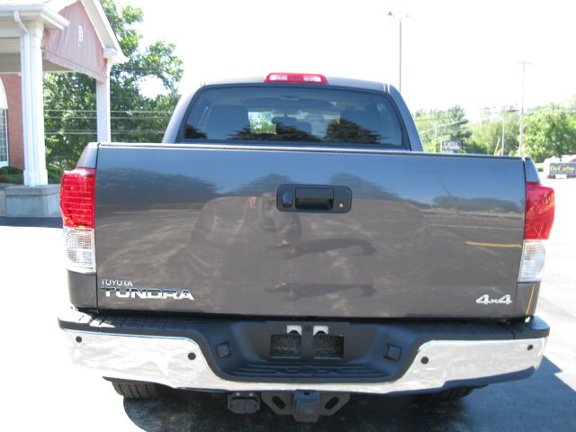 Toyota Tundra 2012 photo 3