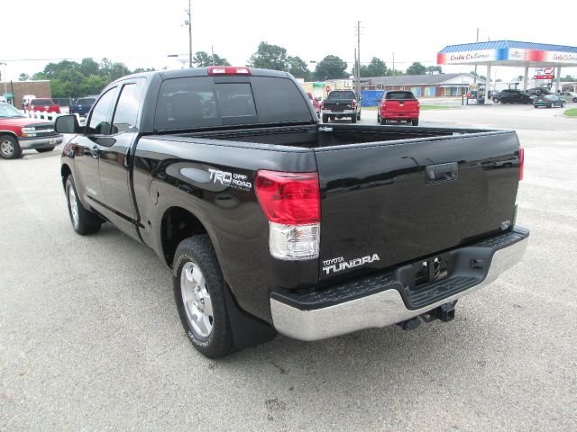 Toyota Tundra 2012 photo 2