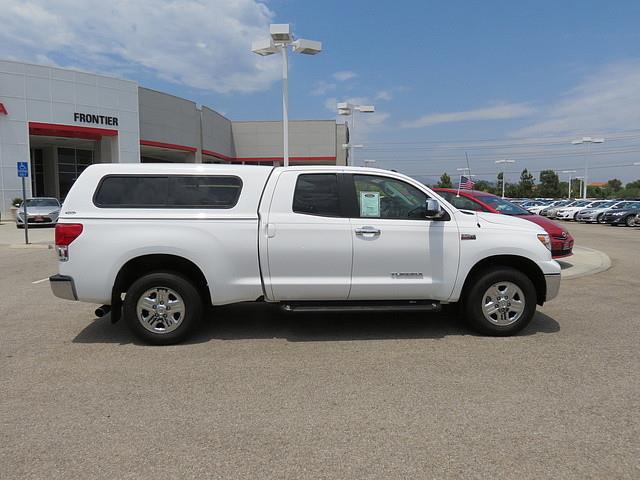 Toyota Tundra XLE Moonroof Pickup Truck