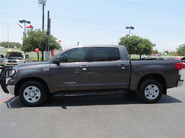 Toyota Tundra Hard Top Convertible 2D Pickup Truck