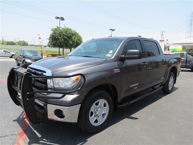 Toyota Tundra 2012 photo 2