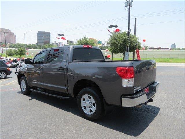 Toyota Tundra 2012 photo 3