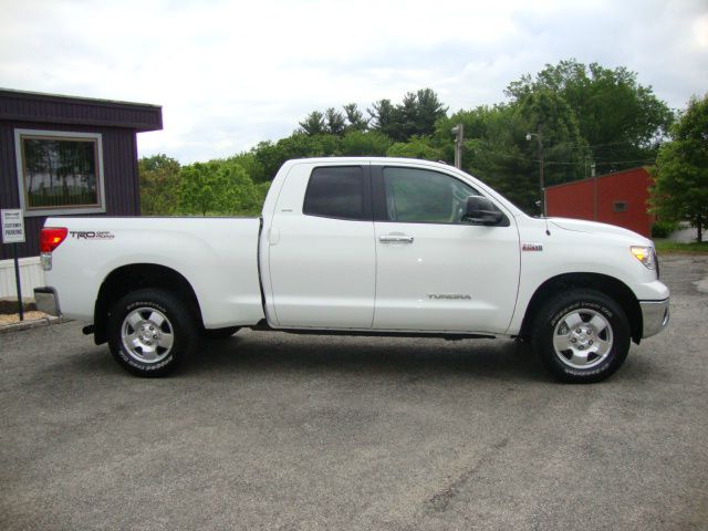 Toyota Tundra 2012 photo 1