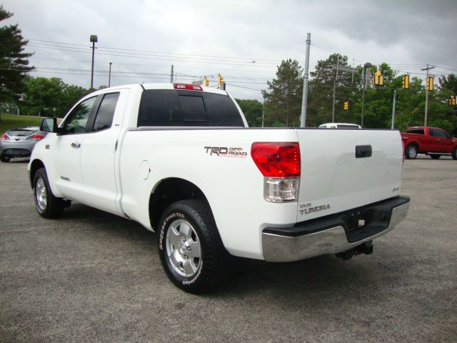 Toyota Tundra 2012 photo 9