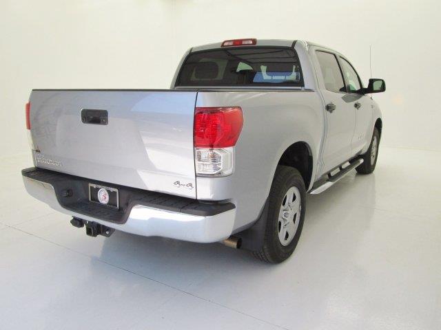 Toyota Tundra 2012 photo 2