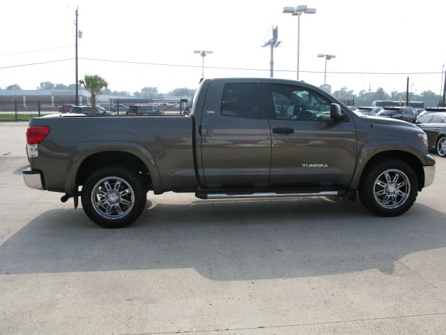 Toyota Tundra 2012 photo 1