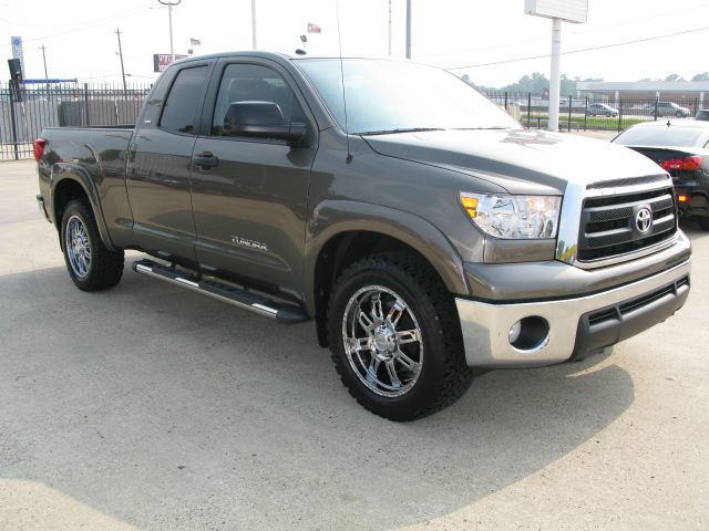 Toyota Tundra 2012 photo 3