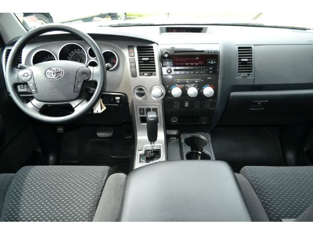 Toyota Tundra 2012 photo 1