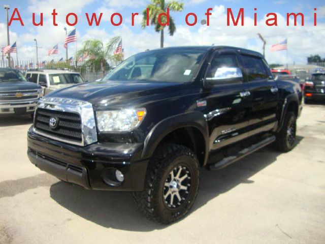 Toyota Tundra 2012 photo 2