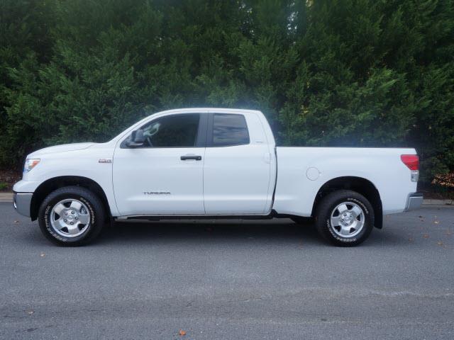 Toyota Tundra 2013 photo 1