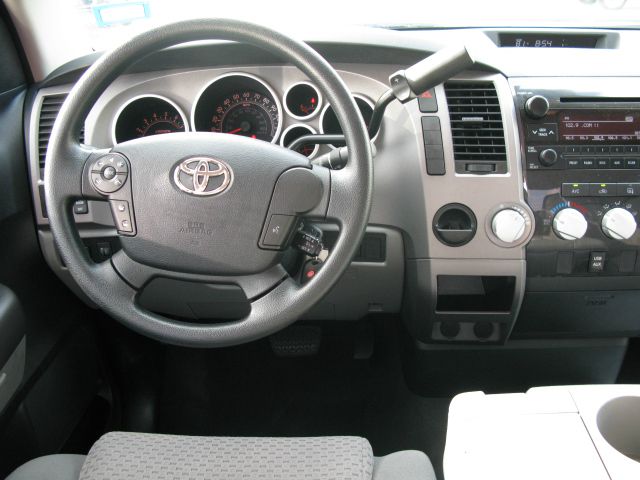 Toyota Tundra 2013 photo 5