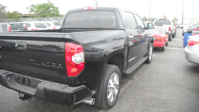 Toyota Tundra 2013 photo 3