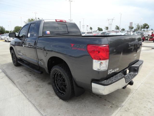 Toyota Tundra 2013 photo 8