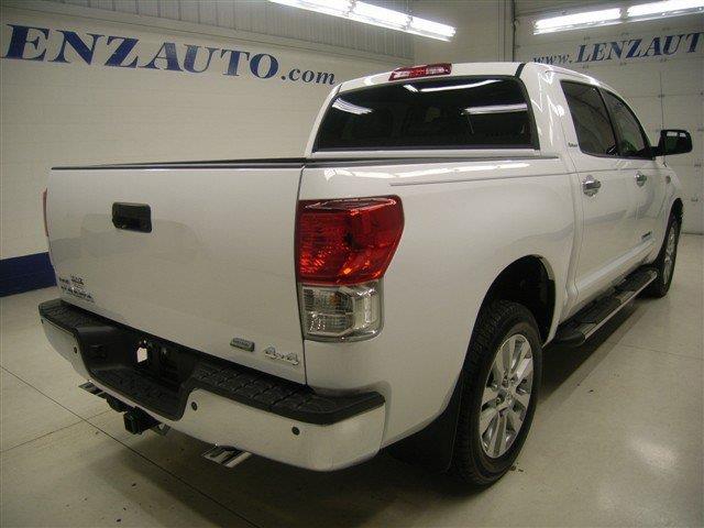 Toyota Tundra 2013 photo 12