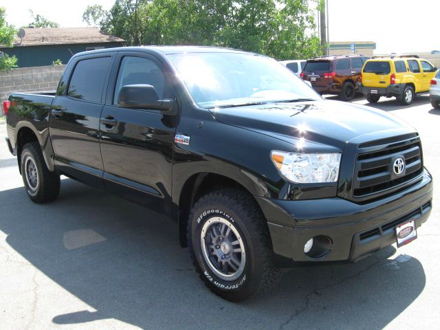 Toyota Tundra 2013 photo 2