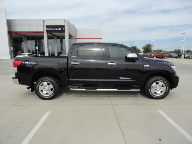 Toyota Tundra 2013 photo 2